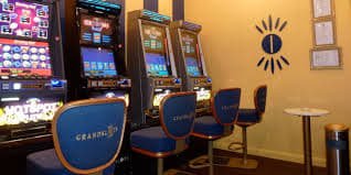 Pengguna Indonesia memainkan slot games portogel melalui browser smartphone dengan nyaman